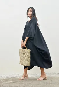 Demi-manches col en V pour femmes caftans en rayonne faits à la main couleur unie noir longues robes Maxi avec taille naturelle tissé longueur Midi - Product Image 4