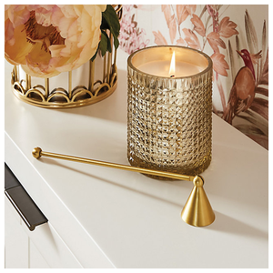 Apagavelas de latón Falah International con mango de madera, apagavelas de lujo de calidad mayorista para decoración - Product Image 3