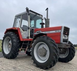 Massey Ferguson GC300 4x4 <b>Tractor</b> Loader 50hp 60 hp 4WD 4x4 Farm Machine Equipment with Front End Loader - Product Image 3