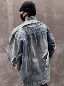 Veste en jean vintage surdimensionnée à col montant et à capuche, enduite sur mesure, délavée et déchirée, 100% coton pour hommes - Product Image 4