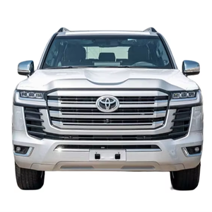 TOYOTA LAND CRUISER 300 VXR 3.3D Argent 5 places 4 cylindres 2 755 cm³ 204 ch Conduite à gauche Euro 6 Transmission automatique d'occasion 2022 - Product Image 1