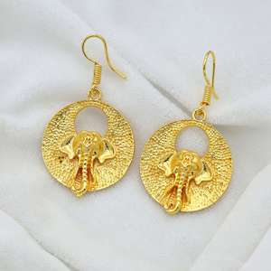 Exclusivos Pendientes Colgantes de Latón Chapado en Oro de 18k con Diseño de Cara de Elefante, Joyería Religiosa de Diseño, Venta al por Mayor para Mujeres - Product Image 3