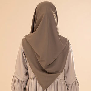Precios al por Mayor Última Colección Nuevo Estilo Hiyab Musulmán Liso Teñido Color Sólido Poliéster Transpirable Ligero - Product Image 4