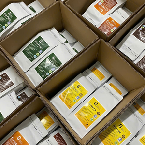 Marque privée OEM Aurora Miel à torréfaction moyenne Processus Café Arabica Grains Vietnam Sac d'emballage de spécialité en vrac Vente en gros - Product Image 1