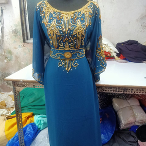 2022 Dubai elegante rojo tradicional marroquí Kaftan hecho a mano vestidos para adultos con cuentas de piedra Farasha hermoso vestido - Product Image 1