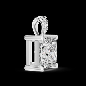 Collar con Colgante de Diamante Moissanite Corte Princesa en Plata 925, Diseño Minimalista de Lujo para Hombre y Mujer - Product Image 4