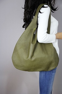 Sac Hobo à Bandoulière en Cuir Vert, Grand Fourre-Tout Surdimensionné de Chaque Jour, Fermeture à Glissière et Logo Personnalisé, LHB-0092 - Product Image 4