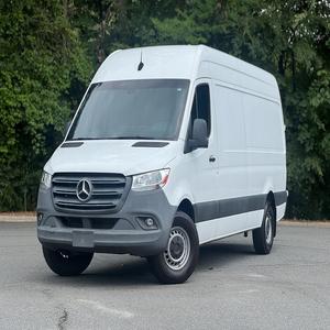 Mercedes-Benz Sprinter Cargo Van 2500 2021, Techo Alto, Tracción Trasera, Motor de Gasolina Turbo de 2.0L y 4 Cilindros, Minivan - Product Image 5