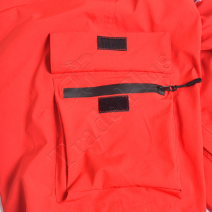 Pantalon de neige rouge en vente chaude avec doublure chaude et douce coupe-vent, taille à cordon de serrage, poche cargo, évents et coupe ample supplémentaire - Product Image 5