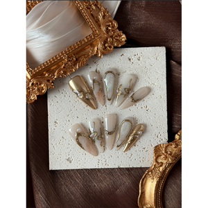 Uñas Postizas Gilded Grace, Elegante Arte de Uñas con Estilo Gilded Grace - Product Image 3