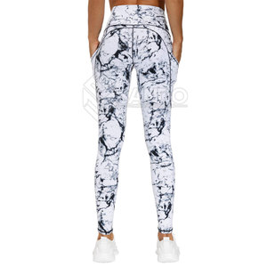 เลกกิ้งผู้หญิงคุณภาพสูง พิมพ์ลายแบบซับลิเมชั่น โลโก้สั่งทำได้ เอวยางยืด กางเกงโยคะ ผ้ายืดสแปนเด็กซ์/โพลีเอสเตอร์ แห้งเร็ว ระบายอากาศได้ดี ความยาวเต็มตัว - Product Image 3