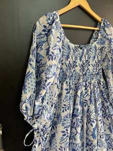 Vestido largo estampado a mano personalizado, cómodo, largo, estampado para fiesta en la playa, vestido maxi de estilo recto de diseñador para mujer - Product Image 3