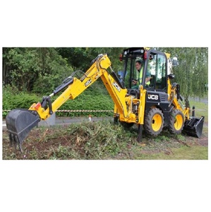 Le chargeur sur chenilles JCB 1CX robuste offre une capacité de charge nominale de six cents de kilogrammes et des points d'accès faciles pour l'entretien. - Product Image 2