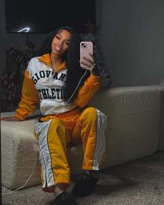 Fabricant personnalisé de haute qualité Streetwear broderie logo survêtement bloc de couleurs coupe-vent survêtement homme en nylon survêtement - Product Image 1