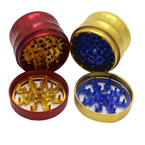 Molinillo de humo Lightning de aleación de aluminio, conjunto de amoladora para fumar de 63mm, aspecto poligonal de cuatro capas - Product Image 4