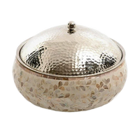 Ensemble de cuisine en métal avec couvercle en aluminium, design classique en bois et acier inoxydable, support pour hot pot, boîte à chapati et boîte à tortillas, motif nacre