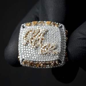 Anillo de Plata Maciza con Iniciales, Joyería Clásica de Hip Hop, Anillo Personalizado con Personaje de Garfield, Anillo de Moissanita con Incrustaciones de Diamantes Baguette para Mujer - Product Image 3