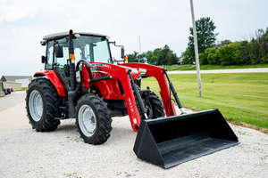 Tractor Massey Ferguson 4610M 2016 - Utilidad Robusta, Eficiencia Premium para la Cosecha de Maíz y Yuca - Product Image 3