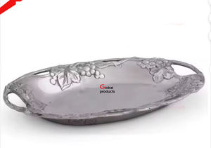 Plateau de service de designer de forme ovale en métal fini argenté à l'aspect classique pour le restaurant et le bar de l'hôtel - Product Image 5