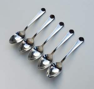 Cuillère de mariage en acier inoxydable pur à long manche, parfaite pour les ustensiles de cuisine, les articles d'hôtellerie, la vaisselle, les accessoires de couverts - Product Image 4