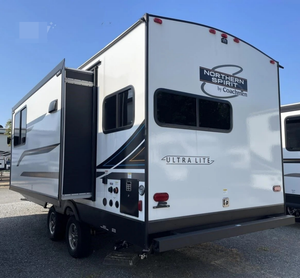 NOUVEAU RV C-O-A-C-H-M-E-N RV NORTHERN S-P-I-R-I-T ULTRA L-I-T-E 2252MD MODÈLE 2023 AVEC HAUTES PERFORMANCES DISPONIBLE À LA VENTE - Product Image 6
