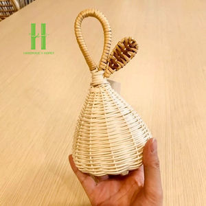 Sonajeros de ratán respetuosos con el medio ambiente, juguete sonajero para bebé, juguetes educativos para niños pequeños, diseño OEM personalizado hecho a mano en Vietnam, venta al por mayor 2025 - Product Image 1
