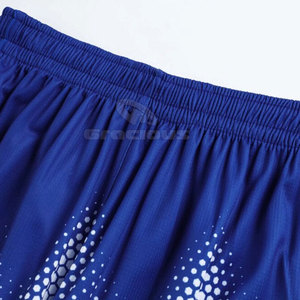 Logo personnalisé uniforme de basket-ball pour les hommes et les jeunes respirant ensemble de vêtements de sport prix de gros - Product Image 5