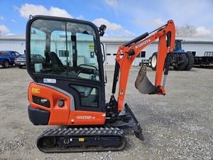 Miniexcavadora Usada KX018 de 2016 con 1 Año de Garantía, Capacidad de la Cuchara de 0.22 m, Peso de 4000 kg, Motor y Caja de Cambios Incluidos - Product Image 3