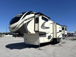 VENDEDOR VERIFICADO DE PRODUCTOS USADOS: Autocaravana Usada Grand Design Solitude 375RES 2020 DISPONIBLE PARA LA VENTA - Product Image 6