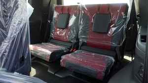 NOUVEAU 2025 TOYOTA LAND CRUISER 300 GR SPORT TRANSMISSION AUTOMATIQUE 409HP 2.0L MOTEUR 4 CYLINDRES EN LIGNE ESSENCE À VENDRE - Product Image 4