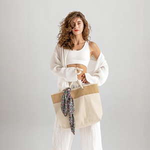 Sac fourre-tout en jute et toile de couleur unie de qualité supérieure avec fermeture éclair, caractéristiques thermiques portables, logo personnalisable pour toutes les saisons - Product Image 2