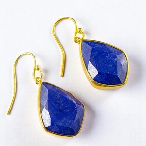 Lapis Gemstone 23x12 MM Forma de hoja Bisel Set Pendientes de gota chapados en oro Joyería personalizada para mujeres - Product Image 4