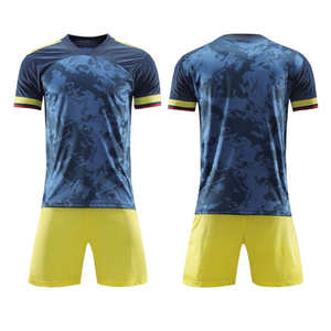 2025 nuevo estilo hecho en Pakistán, conjunto de uniforme de fútbol de la mejor calidad, precios bajos, entrenamiento de fútbol, camiseta de fútbol, logotipo personalizado, Fútbol - Product Image 1