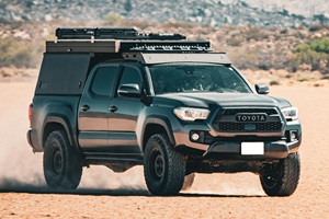 TOYOTA TACOMA TRD OFF-ROAD DOBLE CABINA 2018 USADA, CON VOLANTE A LA IZQUIERDA/DERECHA - Product Image 2