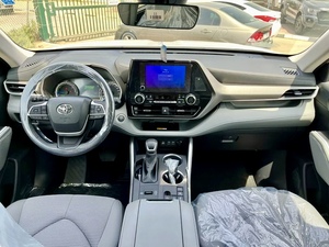 Nuovissimo 2025 Toyo ta highlander ibrido VXR 2.5L HEV, 4 cilindri. 240 HP AWD E-quattro con modalità Trail (ECVT) - Product Image 5