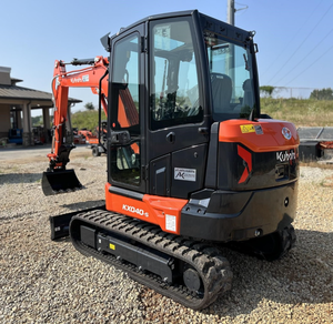 Mini-excavatrice Kubota KX040-5 2025 de 4 tonnes, excavatrice hydraulique compacte sur chenilles avec cabine fermée, faible nombre d'heures de fonctionnement - Product Image 1