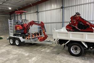 Mini Combo PLUS! Camión Volquete Fuso + Excavadora de 1.7 Toneladas + Minicargadora de Orugas de 25 HP - Product Image 2