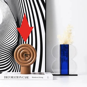 Reloj de mesa elegante de moda Diseñador moderno Home Accent Chic Timeless Declaración artística Reloj único - Product Image 4