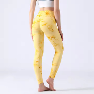 Pantalones de Yoga para Mujer de Alta Calidad con Cintura Elástica, Diseño Tie Dye Mármol, Efecto Scrunch, Logotipo Personalizado OEM ODM, Poliéster/Nailon Duradero - Product Image 2
