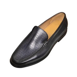 รองเท้าหนังวัวแท้แบบ Brogue พร้อมพื้นกันลื่นและซับในป้องกันกลิ่น รองเท้าทางการสำหรับผู้ชาย - Product Image 1