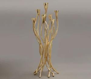 El elegante y moderno portavelas dorado agrega un elegante, acogedor, cálido, sofisticado y acogedor acento a cualquier espacio - Product Image 2
