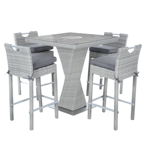 Variété de tabourets et de tables de bar élégants pour impressionner vos amis et vos proches pour les hôtels et les centres commerciaux - Product Image 1