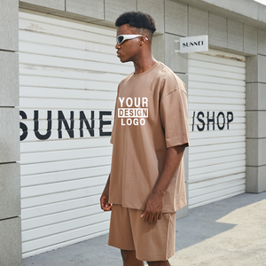 ชุดเสื้อยืดฟิตเนสผ้าฝ้ายแท้ 100% จากผู้ผลิต คุณภาพสูง น้ำหนักมาก แบบยูนิเซ็กซ์ พร้อมกางเกงขาสั้นพิมพ์ลายสกรีนตามสั่ง และชุดเสื้อยืดผู้ชาย - Product Image 3