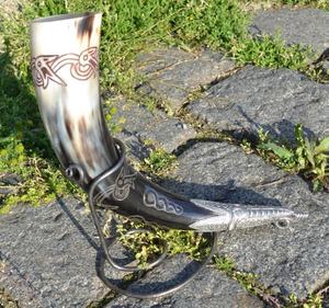 Corne à boire Viking polie et écologique personnalisée, sculpture animale naturelle de qualité supérieure pour la maison inspirée des hôtels - Product Image 1