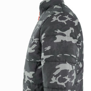 2023 chaqueta acolchada de gran tamaño de camuflaje con logotipo personalizado para hombres 100% tela Oxford de poliéster patrón sólido abrigos de burbujas con capucha para - Product Image 6