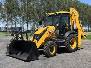 Chargeuse-pelleteuse JCB 3CX 4x4, chargeuse sur pneus, godet avant, équipement de construction diesel pour le manutention des matériaux de terrassement - Product Image 3