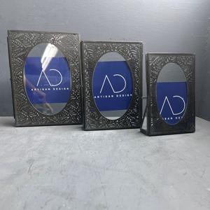 กรอบรูปชุด 3 ชิ้น สำหรับตั้งโต๊ะ ตกแต่งด้วยโลหะ เหล็ก และกระจก พร้อมสีดำ - Product Image 5