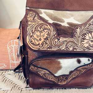 Mochila de Viaje Unisex Estilo Western Rodeo Internacional Hecha a Medida, Piel de Vaca Natural, Pelo, Cuero Genuino Vintage Animal - Product Image 4