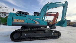 Excavatrice sur chenilles Kobelco SK300D d'occasion, bien entretenue, 30 tonnes, en stock, à vendre - Product Image 3