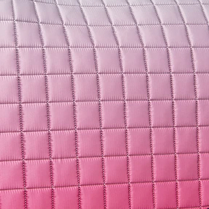 Vente chaude de tapis de selle de course de chevaux en satin matelassé carré, confortables, antidérapants, avec logo personnalisé - Product Image 3